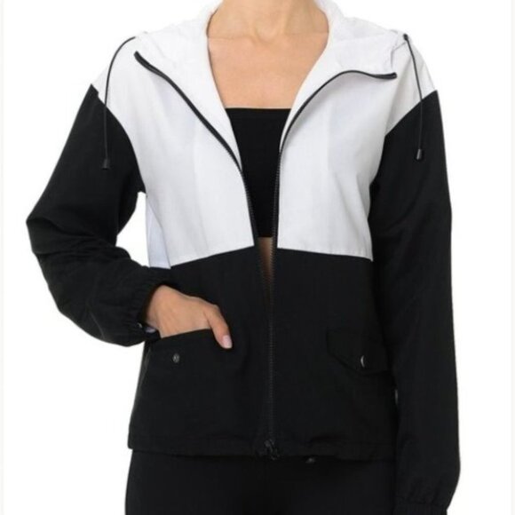 Black & White Windbreaker - Picture 4 of 4